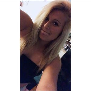 Meet your Posher, Brooke